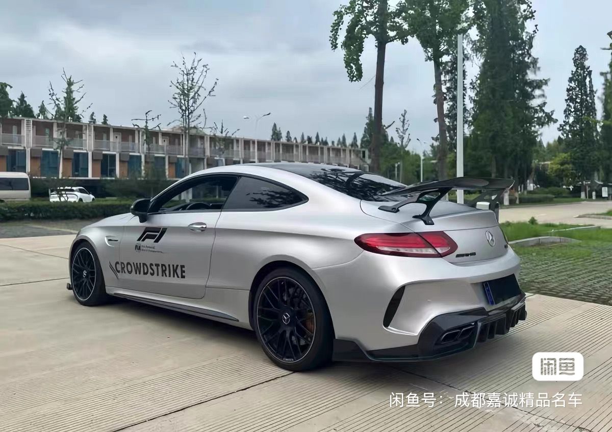 
								Mercedes-Benz C-Class full									